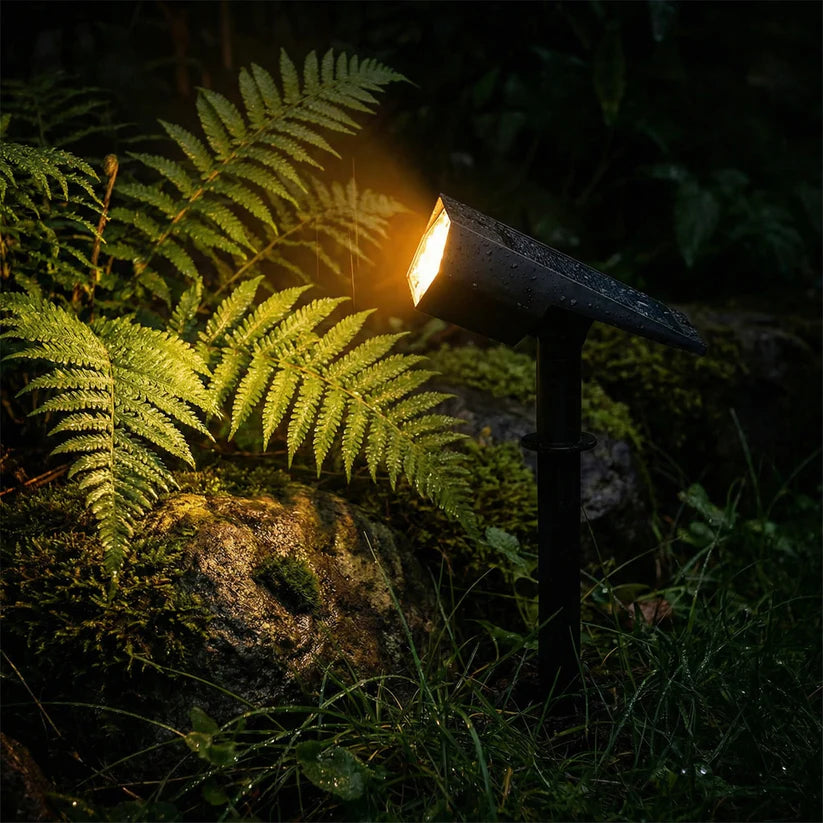 Terra – Foco solar para jardín